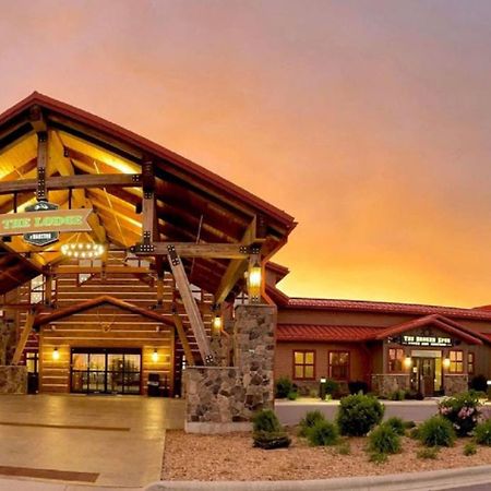 The Lodge At Mauston 外观 照片
