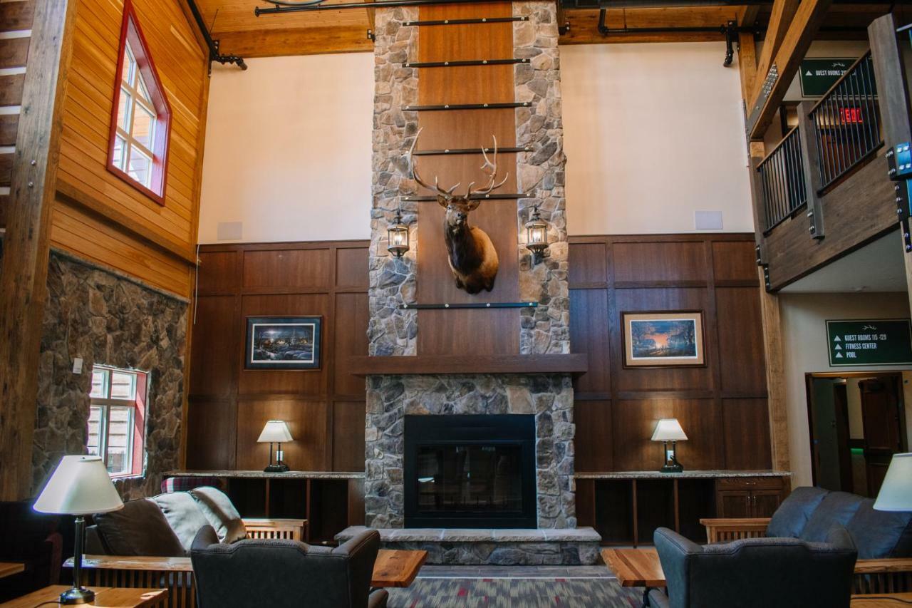 The Lodge At Mauston 外观 照片