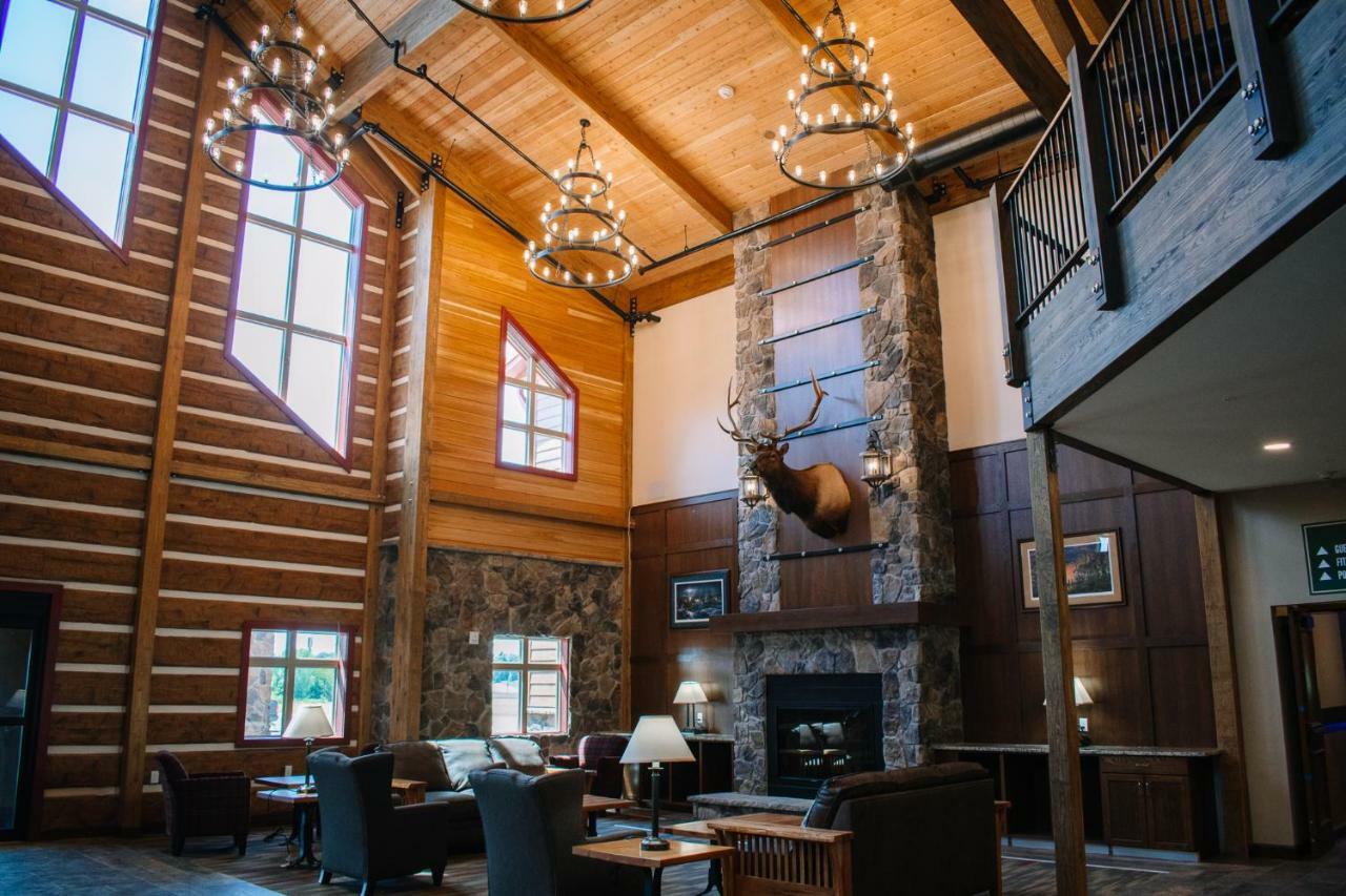 The Lodge At Mauston 外观 照片